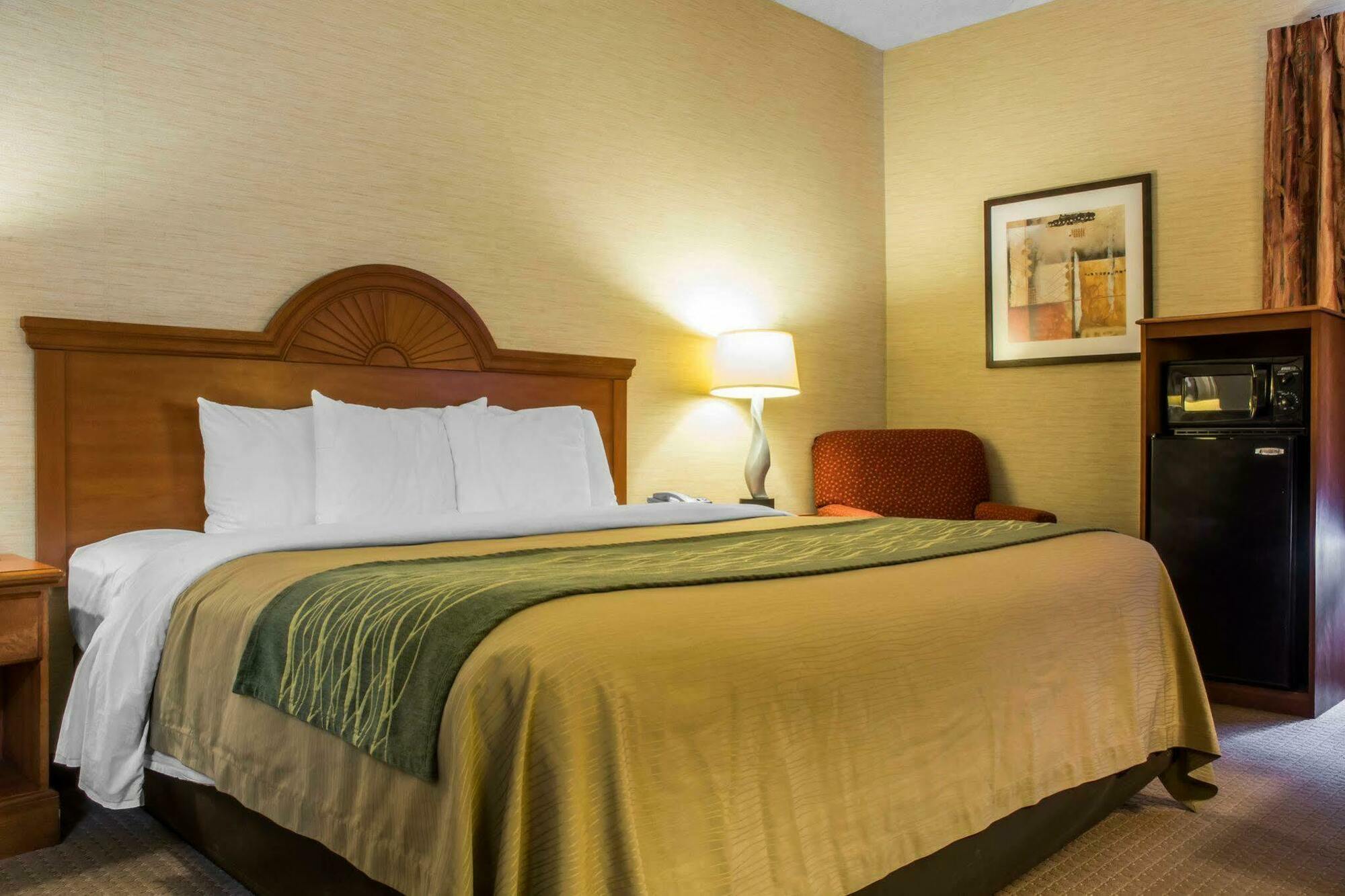 Hotel Quality & *